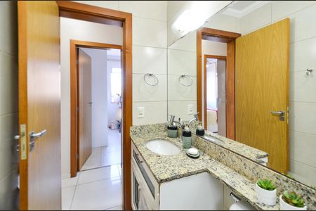 Apartamento à venda com 131m², 3 quartos e 2 vagasBanheiro Social