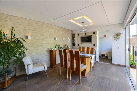 Apartamento à venda com 131m², 3 quartos e 2 vagasÁrea Privativa