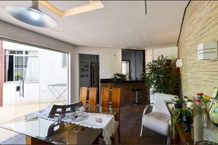 Apartamento à venda com 131m², 3 quartos e 2 vagasÁrea Privativa