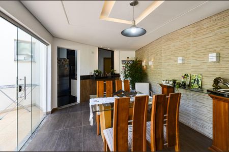 Apartamento à venda com 131m², 3 quartos e 2 vagasÁrea Privativa