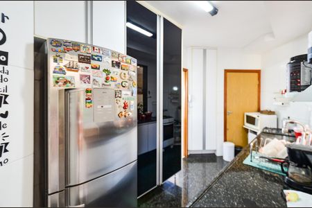 Apartamento à venda com 131m², 3 quartos e 2 vagasCozinha