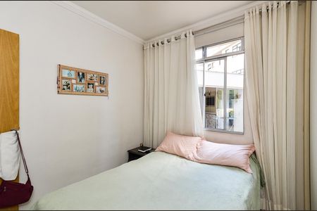 Apartamento à venda com 131m², 3 quartos e 2 vagasQuarto 2