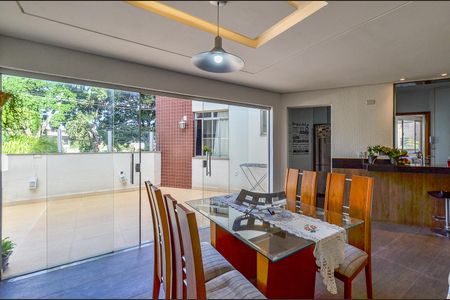 Apartamento à venda com 131m², 3 quartos e 2 vagasÁrea Privativa