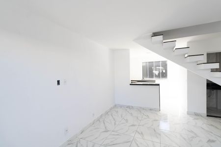 Sala de casa para alugar com 2 quartos, 80m² em Campo Grande, Rio de Janeiro