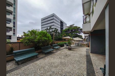 Apartamento à venda com 67m², 2 quartos e 1 vaga Apartamento à venda com 67m², 2 quartos e 1 vagaÁrea comum - Playground