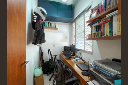 Apartamento à venda com 67m², 2 quartos e 1 vaga Apartamento à venda com 67m², 2 quartos e 1 vagaQuarto de Serviço