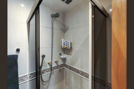 Apartamento à venda com 67m², 2 quartos e 1 vaga Apartamento à venda com 67m², 2 quartos e 1 vagaBanheiro Corredor