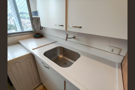 Apartamento à venda com 67m², 2 quartos e 1 vaga Apartamento à venda com 67m², 2 quartos e 1 vagaÁrea de Serviço