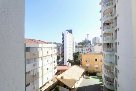 Apartamento para alugar com 72m², 2 quartos e 1 vaga Apartamento para alugar com 72m², 2 quartos e 1 vagaVista