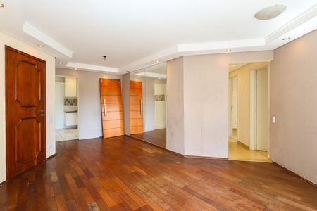 Sala de apartamento para alugar com 3 quartos, 74m² em Jardim Morumbi, São Paulo