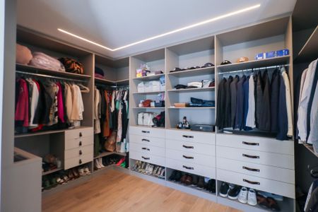 Casa para alugar com 192m², 3 quartos e 2 vagasCloset da Suíte 3