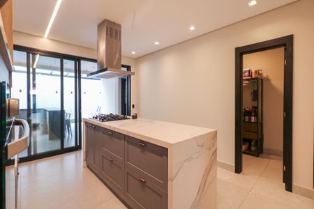 Casa para alugar com 192m², 3 quartos e 2 vagasCozinha
