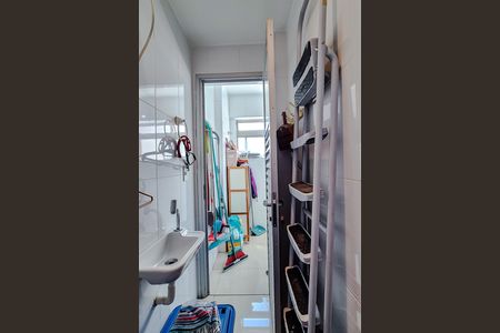Apartamento à venda com 127m², 3 quartos e 3 vagas Apartamento à venda com 127m², 3 quartos e 3 vagasBanheiro de serviço