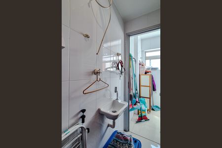 Apartamento à venda com 127m², 3 quartos e 3 vagas Apartamento à venda com 127m², 3 quartos e 3 vagasBanheiro de serviço