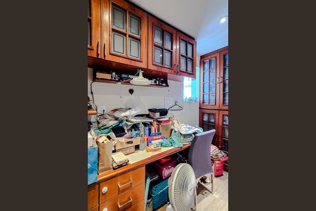 Apartamento à venda com 127m², 3 quartos e 3 vagas Apartamento à venda com 127m², 3 quartos e 3 vagasEscritório