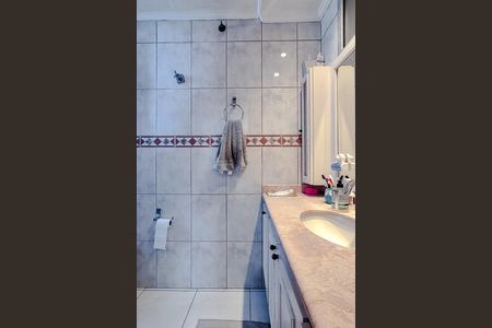 Apartamento à venda com 127m², 3 quartos e 3 vagas Apartamento à venda com 127m², 3 quartos e 3 vagasBanheiro da Suíte