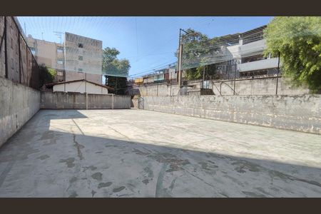 Apartamento para alugar com 52m², 2 quartos e 1 vagaQuadra