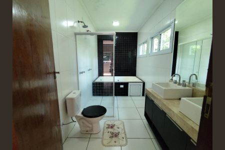 Foto 02 de casa à venda com 6 quartos, 550m² em Recanto Maravilha III, Barueri