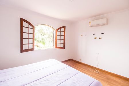 Casa de condomínio para alugar com 450m², 2 quartos e 5 vagasSuíte 1