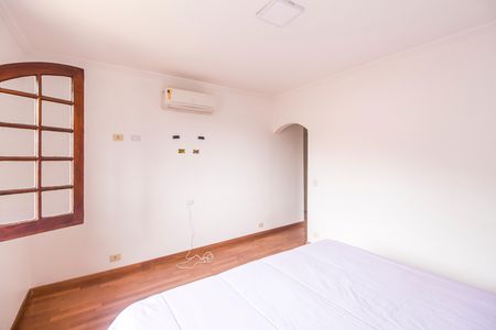 Casa de condomínio para alugar com 450m², 2 quartos e 5 vagasSuíte 1