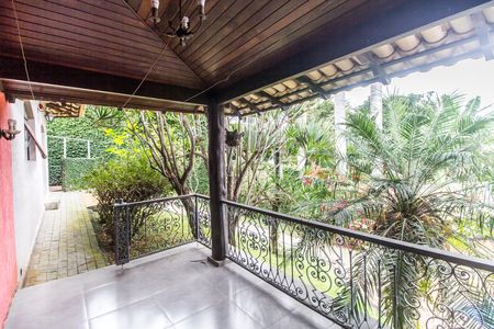 Varanda de casa de condomínio para alugar com 2 quartos, 450m² em Chacara Santa Lucia dos Ypes, Carapicuíba