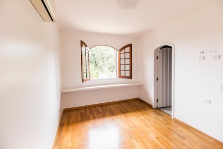 Casa de condomínio para alugar com 450m², 2 quartos e 5 vagasSuíte 2