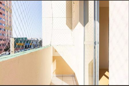 Apartamento à venda com 62m², 2 quartos e 1 vaga Apartamento à venda com 62m², 2 quartos e 1 vagaVaranda