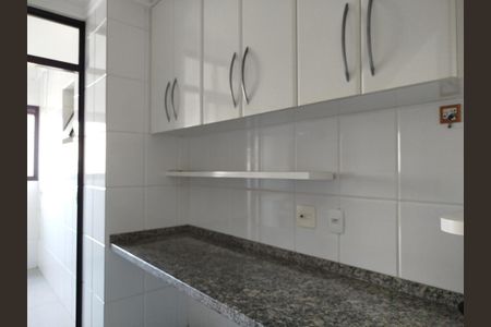Apartamento para alugar com 66m², 2 quartos e 2 vagasCozinha