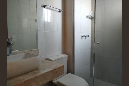 Apartamento para alugar com 66m², 2 quartos e 2 vagasBanheiro 1 - suíte