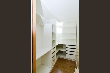 Apartamento para alugar com 110m², 3 quartos e 2 vagasCloset do quarto 3