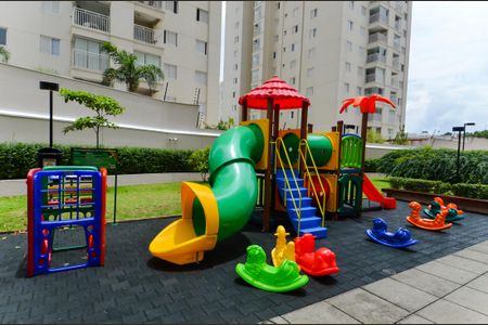 Apartamento para alugar com 110m², 3 quartos e 2 vagasÁrea comum - Playground