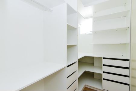 Apartamento para alugar com 110m², 3 quartos e 2 vagasCloset do quarto 3