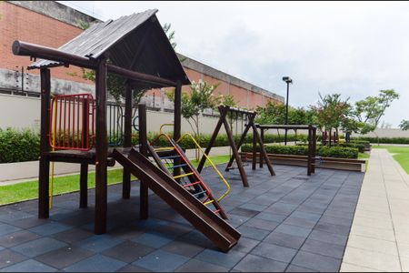 Apartamento para alugar com 110m², 3 quartos e 2 vagasÁrea comum - Playground