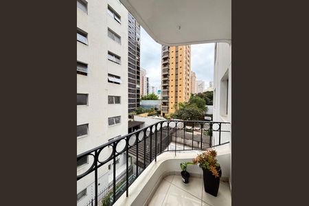 Apartamento à venda com 68m², 2 quartos e 1 vagaVaranda