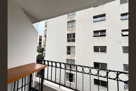Apartamento à venda com 68m², 2 quartos e 1 vagaVaranda