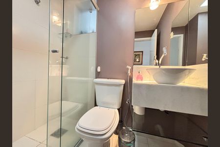 Apartamento à venda com 68m², 2 quartos e 1 vagaBanheiro