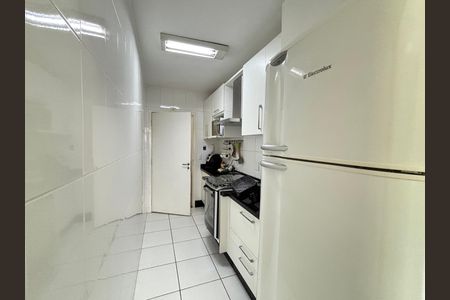 Apartamento à venda com 68m², 2 quartos e 1 vagaCozinha