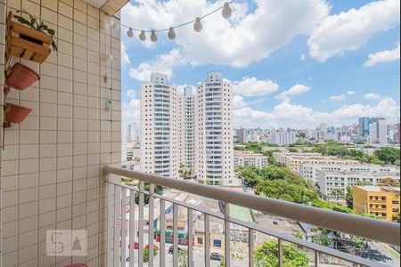 Apartamento à venda com 63m², 3 quartos e 2 vagas Apartamento à venda com 63m², 3 quartos e 2 vagasVaranda