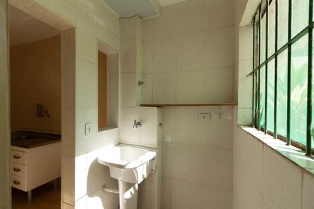 Apartamento para alugar com 50m², 3 quartos e 1 vagaÁrea de Serviço