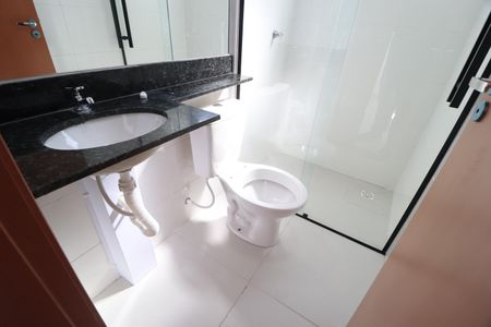 Apartamento para alugar com 58m², 2 quartos e 1 vagaBanheiro do Quarto 2
