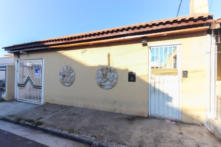 Casa de condomínio para alugar com 90m², 2 quartos e 1 vagaFachada