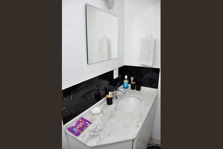 Apartamento à venda com 86m², 3 quartos e 1 vaga Apartamento à venda com 86m², 3 quartos e 1 vagaDetalhe - Suíte