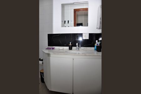 Apartamento à venda com 86m², 3 quartos e 1 vaga Apartamento à venda com 86m², 3 quartos e 1 vagaDetalhe - Suíte
