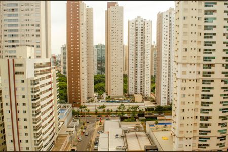 Apartamento para alugar com 146m², 4 quartos e 2 vagas