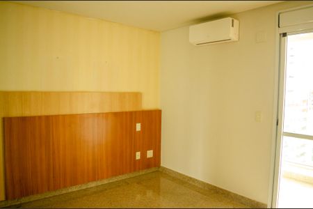Apartamento para alugar com 146m², 4 quartos e 2 vagas