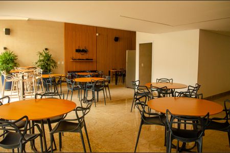 Apartamento para alugar com 146m², 4 quartos e 2 vagas