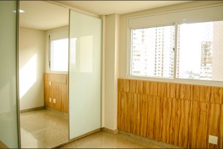 Apartamento para alugar com 146m², 4 quartos e 2 vagas