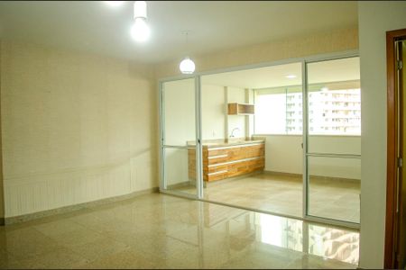 Apartamento para alugar com 4 quartos, 146m² em Jardim Goiás, Goiânia