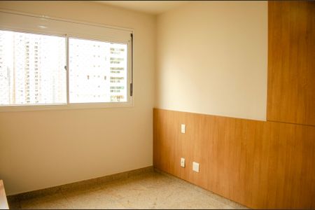 Apartamento para alugar com 146m², 4 quartos e 2 vagas