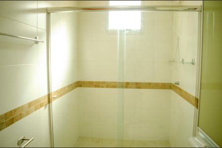 Apartamento para alugar com 146m², 4 quartos e 2 vagas